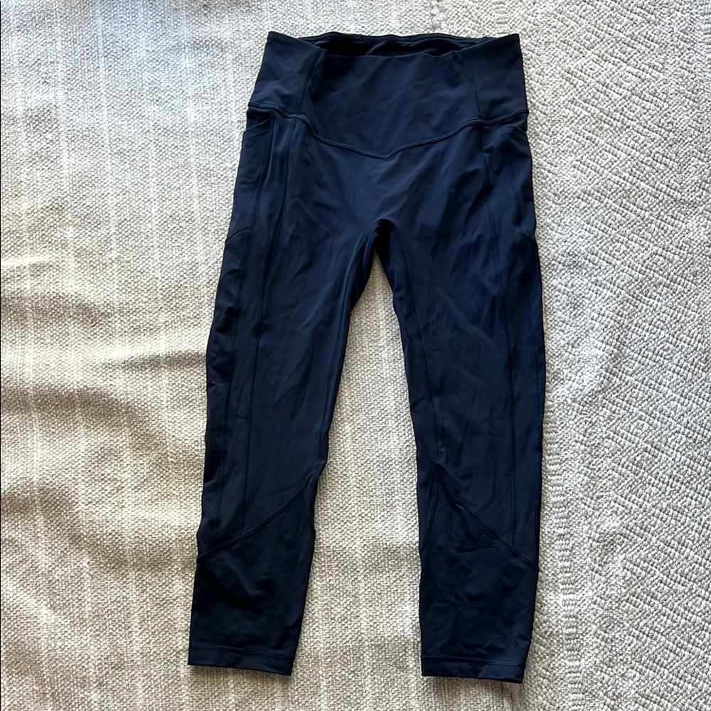 Lululemon Align HR pant cropped with side pockets SZ10 Navy Blue
